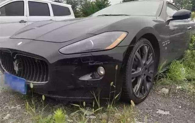 「温雨旅行吖」中国的豪车墓地，无数车辆只能等报废，为什么不拍卖捐款？