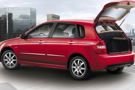 鱼的记忆七秒■上了高速才知道，两厢车和三厢车的差距这么大，但愿你选对了