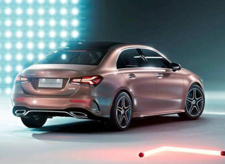 鱼的记忆七秒■上了高速才知道，两厢车和三厢车的差距这么大，但愿你选对了