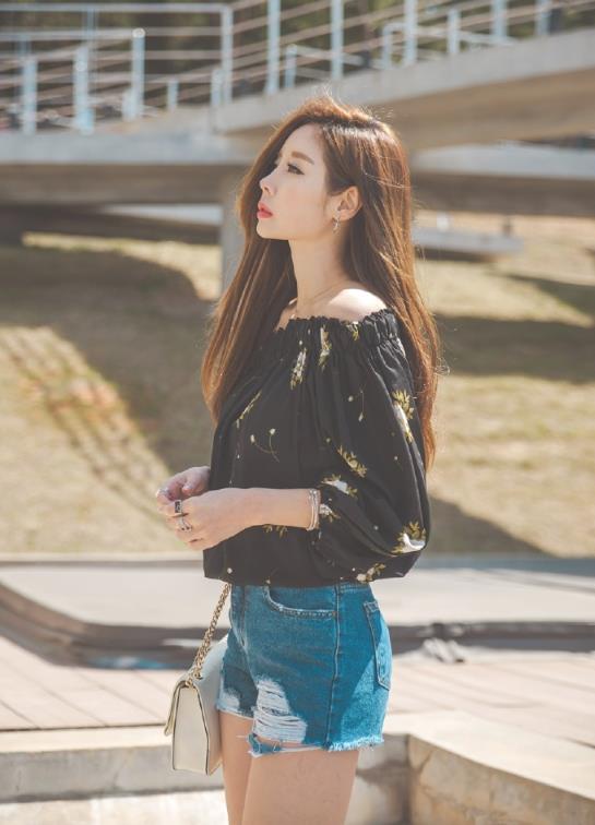 「须臾年华」一花凋零荒芜不了整个春天，一次挫折也荒废不了整个人生