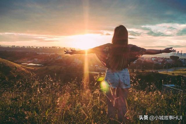 [老蒋书房]为什么现在的人过得都挺累，不是因为钱，而是这几个重要的原因