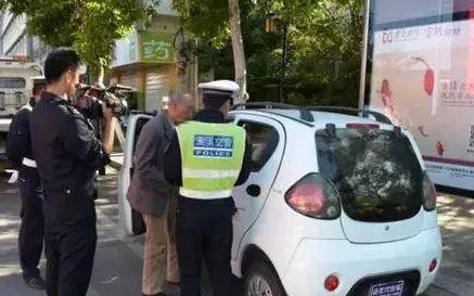 #包头之声#交警提醒：即日起，这种车将不能上路，被抓到直接扣车