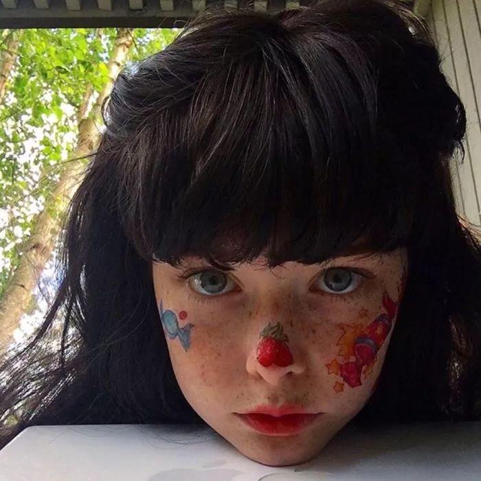 「萱草」“如果你还不知道自己喜欢什么，你就真的迷失了”