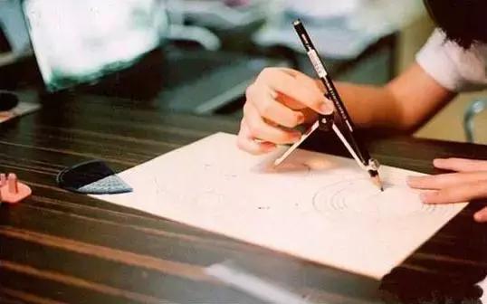 #校园留声机#三观不合，终究不是一路人