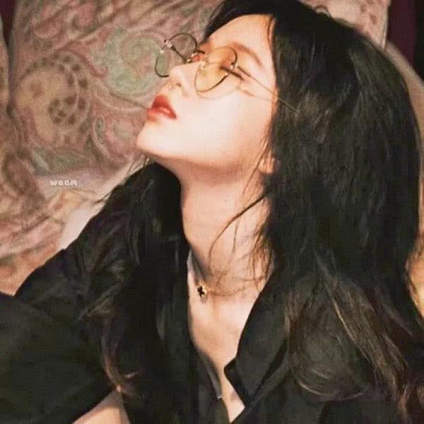 玖游一个梦：经常“被人暗恋”的3种女生，自以为“长得丑”，其实男生超心动