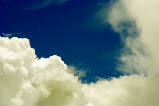 「文霞小耳朵」总结人生的经典句子，建议珍藏，哪一句说到你心坎里了