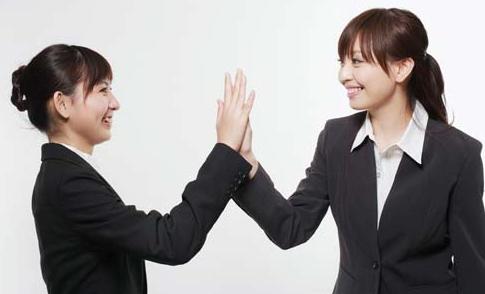 [安乐企]和领导关系再铁，这四点也不能触碰，否则很快就被职场边缘化！