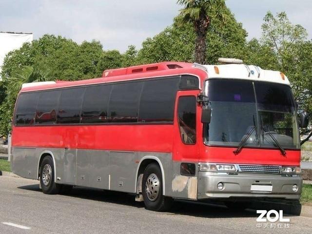 [ZAKER网]老司机都知道，路上行驶不要跟的六种车