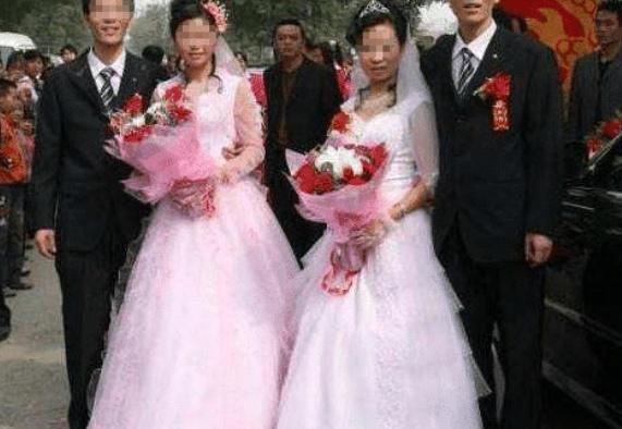 乡村阿飞■双胞胎姐妹结婚，不小心上错婚车，五年后再见面，两人天壤之别