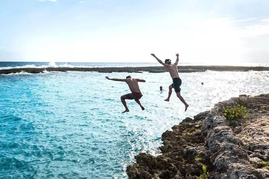 「蓝里」有一种伪仪式感，叫“中国式旅行”