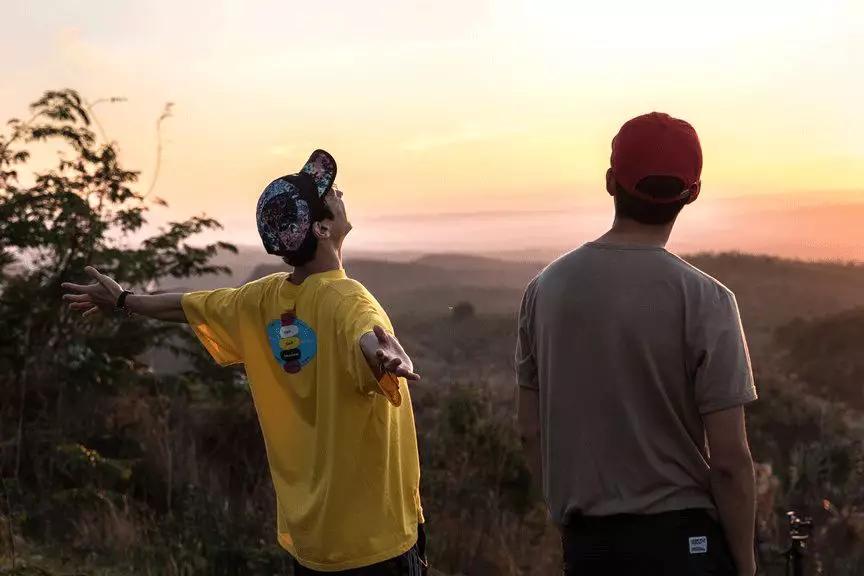 「蓝里」有一种伪仪式感，叫“中国式旅行”