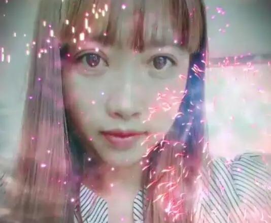 [早安晚安星语]聆听着心灵的呼唤，静静地把你想念，心中的疼只有自己懂