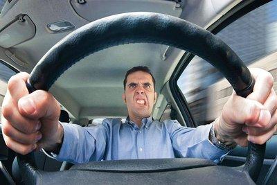 【山东高速交警城阳大队】为什么你还不知道高速的危险？3个例子告诉你怎么做