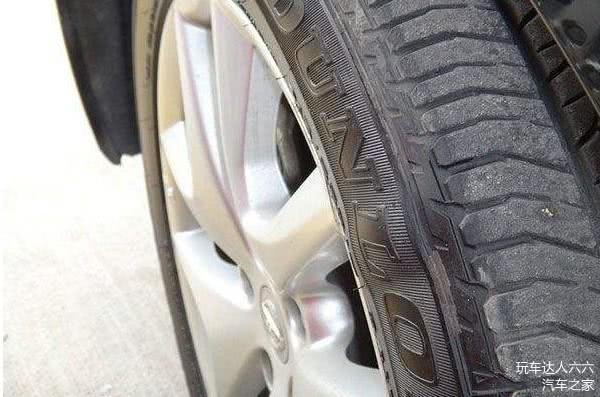 ZAKER网@汽车爆胎前的3个征兆 很多司机直到爆胎时才懂了