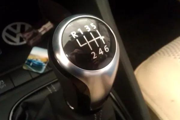 「柠檬辣评车」买手动档是为驾驶乐趣还是囊中羞涩？网友：有钱难买手波车