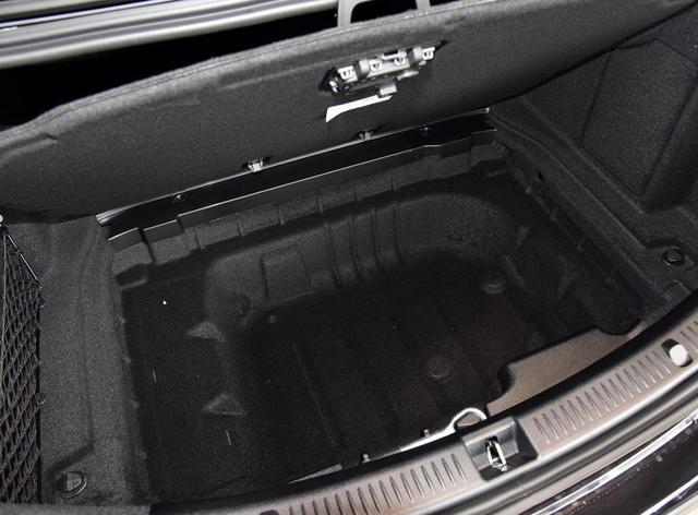 【和顺县广播电视台】非常实用的汽车驾驶技巧，为了出行安全一定要收藏