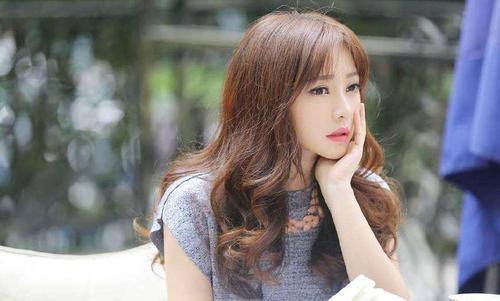 幸福的拉拉@感情中，一个女人是否对你动了心，看她4个表现就知道