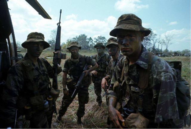 越军用“地道战”坑杀美军：12名美国大兵深陷毒蛇窝