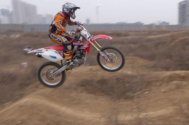 不二骑士：摩托车发动机奥秘，摩托车走过百年历程，却无法脱离单缸发动机