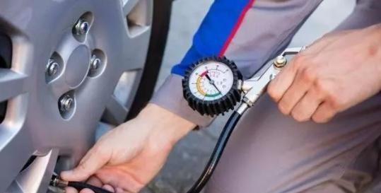 xin源纯电1动货车@老司机：冬天敢把胎压调到2.3~2.5的车主，那都是嫌自己命长