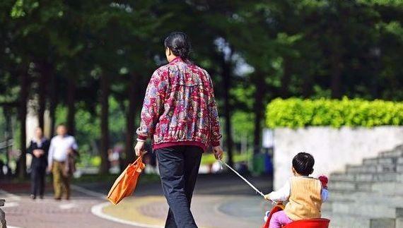 「我的老伴TB」父母最心寒的是，子女一边依赖一边嫌弃