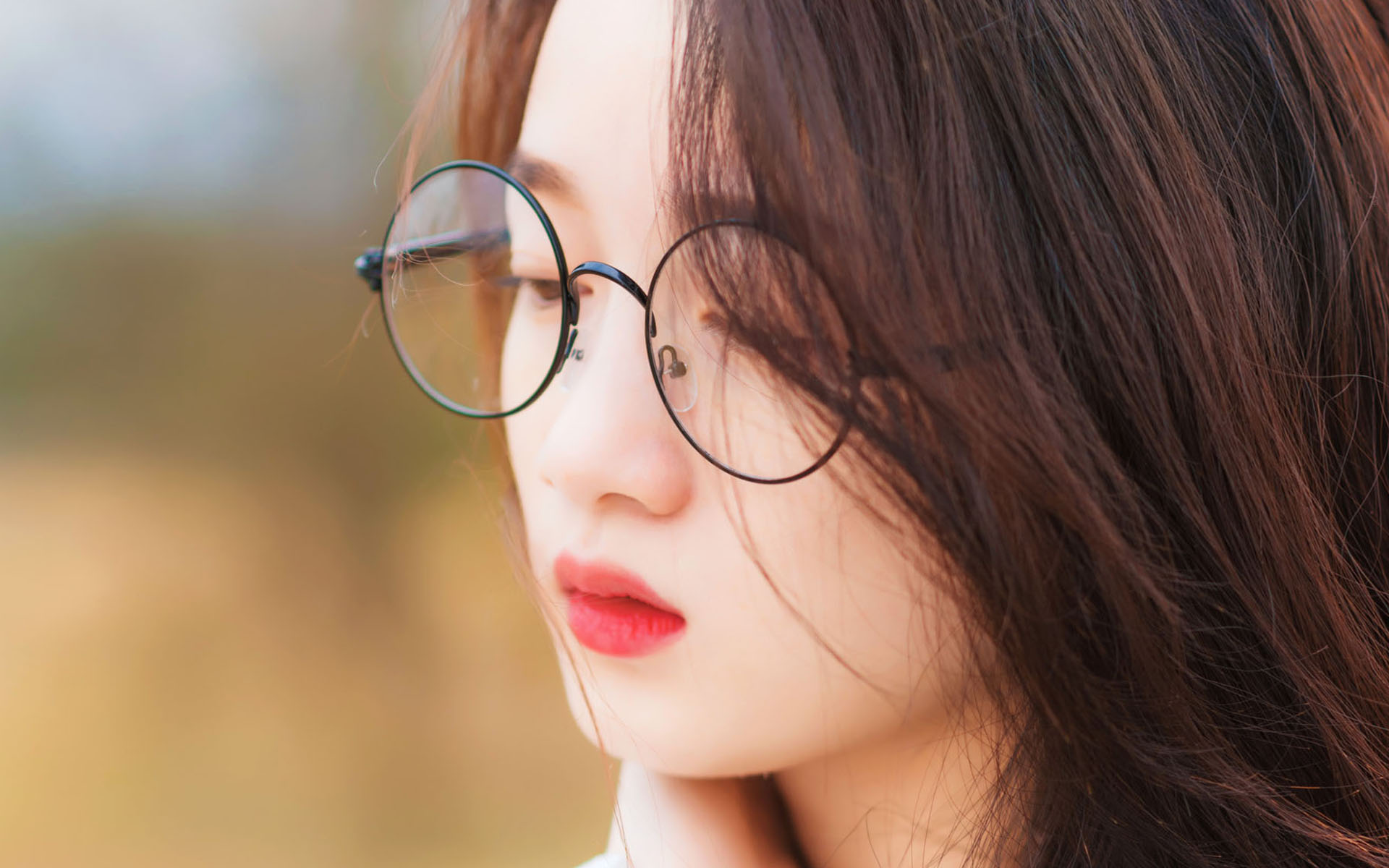 「浩姐说情」朋友圈动态是你抒发情感的舞台，但也别把这些“隐私”发在上面