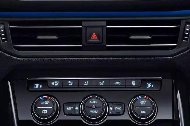 [爱买车]自驾出游时车内空调有怪味？这几招让你轻松搞定还能省钱