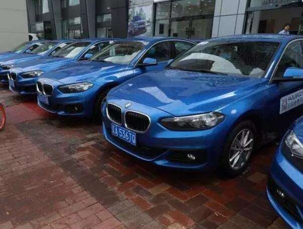 小霸王谈车@共享宝马汽车为什么不见了？答案令人唏嘘，现在变成了破铜烂铁