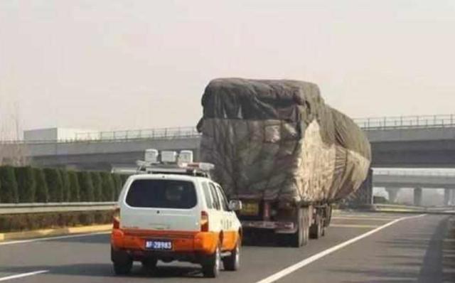 #大汽车只a#为什么在超车道上还打左转向灯？来听一听老司机怎么说