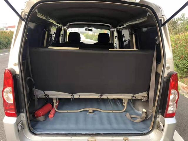 「蛋蛋懂车」6年车龄的五菱面包车，1万多块钱买它值不值？