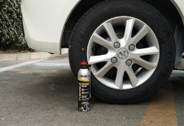 [和顺县广播电视台]汽车车胎被钉子扎入，别急，学会这几招，轻松应对！