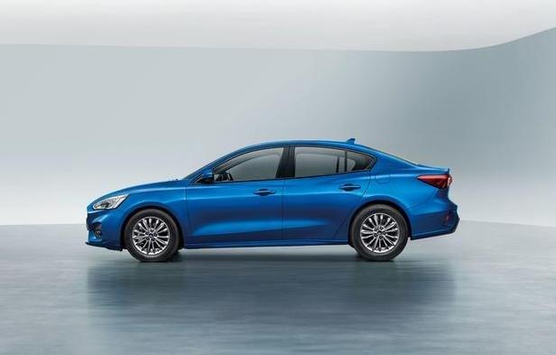 「汇玩车」福克斯招谁惹谁了，都用三缸机怎么就它被骂得最惨？