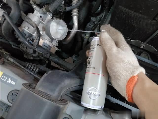 「星辰养车派」节气门多少公里清洗一次？节气门积碳过多车辆会出现哪些故障？