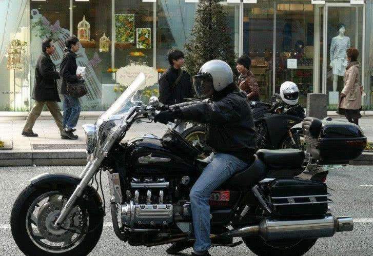 [历史深度解密]为什么感觉美国和日本很少有人骑电瓶车呢？是因为穷吗？