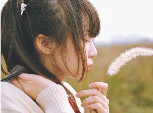 #乡村阿飞#哥哥借钱买房，我瞒着老婆借他10万，一年后他却转给我15万