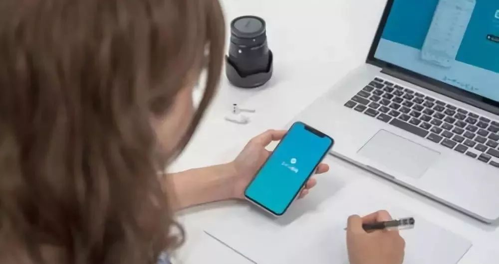 [情感文艺短句]说话总得罪人，可能犯了这几个错