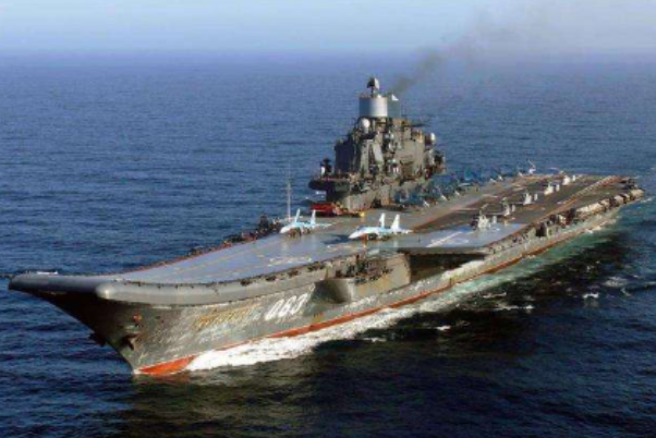 俄海军再无航母使用，苏联基础存在问题，美方压力瞬间减小