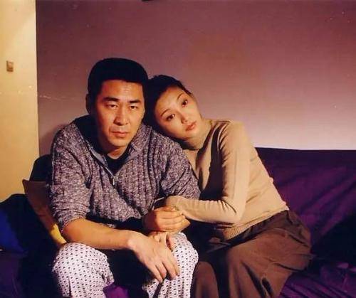 她和陈建斌相爱5年，却输给蒋勤勤，今43岁美如少女成人生赢家