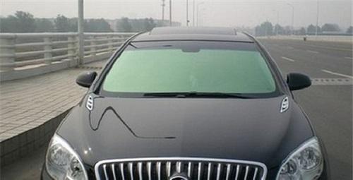 #中玻网#汽车玻璃贴膜有几种类别 挡风玻璃贴膜有什么作用