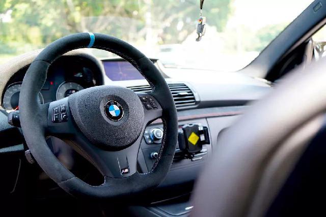 ZAKER网■车在进化，我们对于“驾驶乐趣”的判断标准是否也需要与时俱进呢？