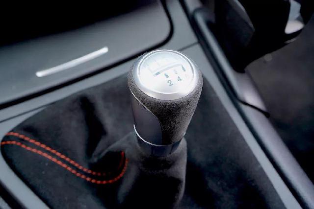 ZAKER网■车在进化，我们对于“驾驶乐趣”的判断标准是否也需要与时俱进呢？