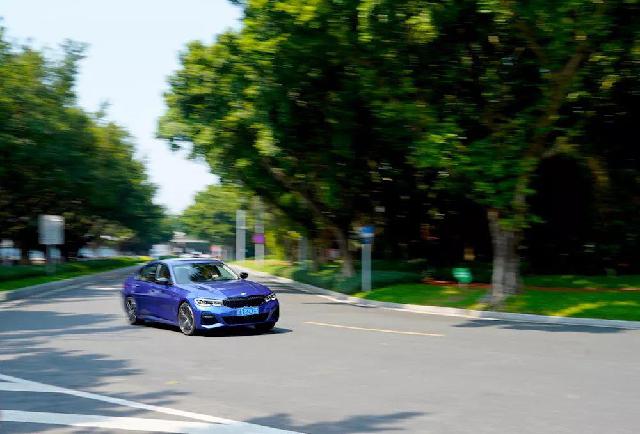 ZAKER网■车在进化，我们对于“驾驶乐趣”的判断标准是否也需要与时俱进呢？