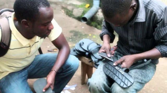 希里小夜空：非洲收购我国废弃的轮胎，他们不是给汽车用，而是有趣的用途!