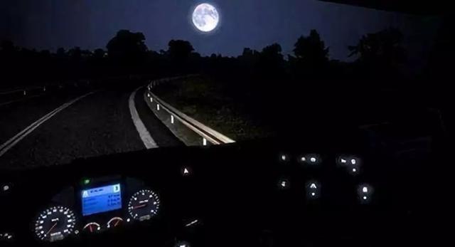 「中国交通频道广东」夜间开车，这两句话老有用了！