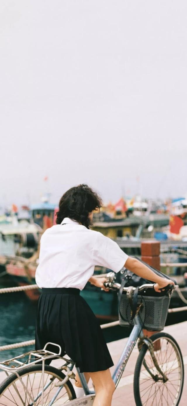 「十二划」生活不易，但我还是期待我的未来有“你”