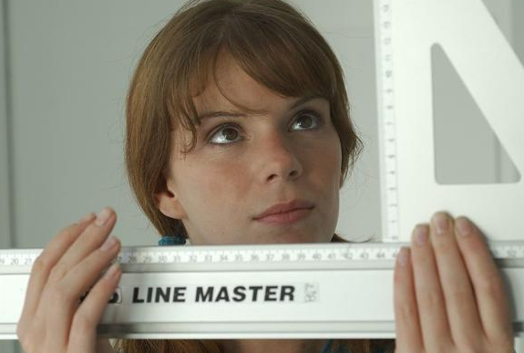 「秋叶大叔」做人铁律：为人处世，牢记“两不碰三不说”，做到才是大智若愚！