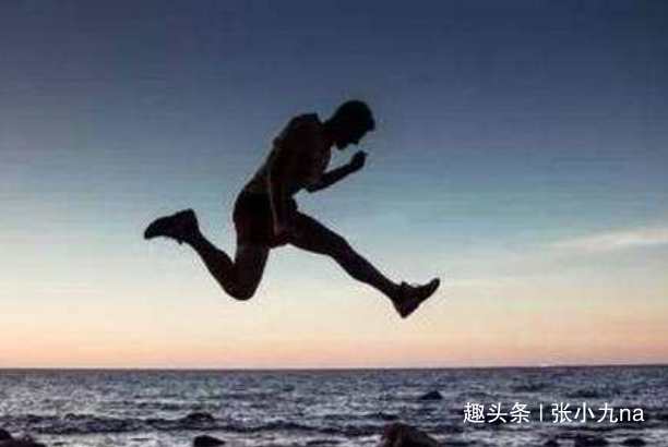 张小九na@当机会出现时，必须努力争取，不让她从身边溜走