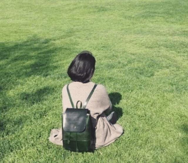 【三三说动漫】女人到了40岁，还在向人炫耀这些东西，就会把自己变的很廉价