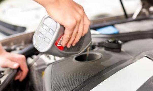 汽车鉴赏团■汽车发动机虽然耐造，但最好不要有这几个用车习惯，会重伤发动机