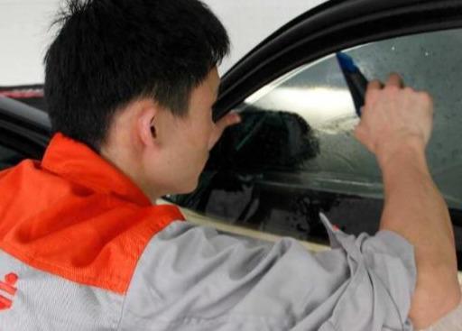 「汽车新作品」汽车贴膜那么贵，为什么4S店还会免费贴膜？网友：套路太深了
